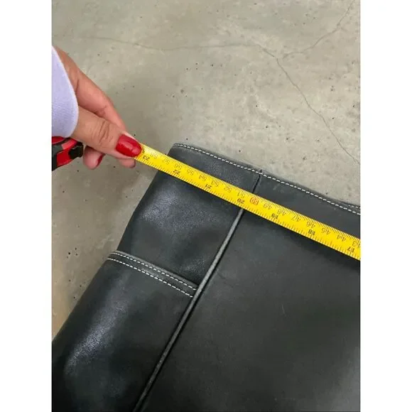 Coach Large Leather Vintage Handbag - Picture 10 of 11